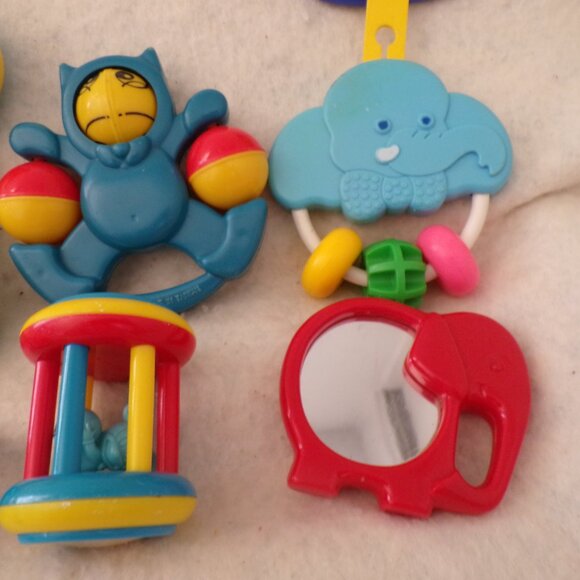 Vintage Lot Baby Rattles Toys Tomy Straco Disney Gerber Johnson & Johnson Kids - Picture 5 of 10